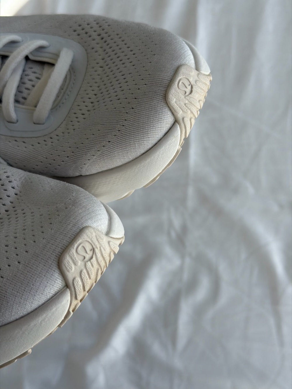 LULULEMON Beyondfeel sneakers Women’s White Athletic Sneakers-Lightweight Cofort - Picture 10 of 10